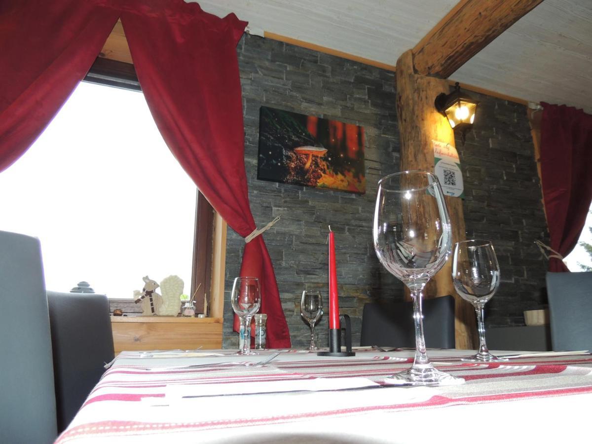 Auberge "La Fourchette Paysanne" Dochamps Esterno foto