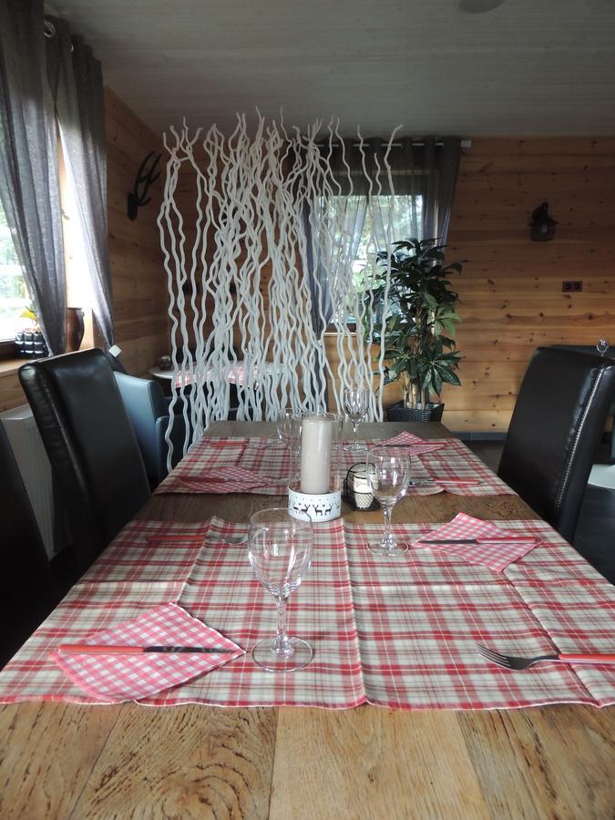 Auberge "La Fourchette Paysanne" Dochamps Esterno foto