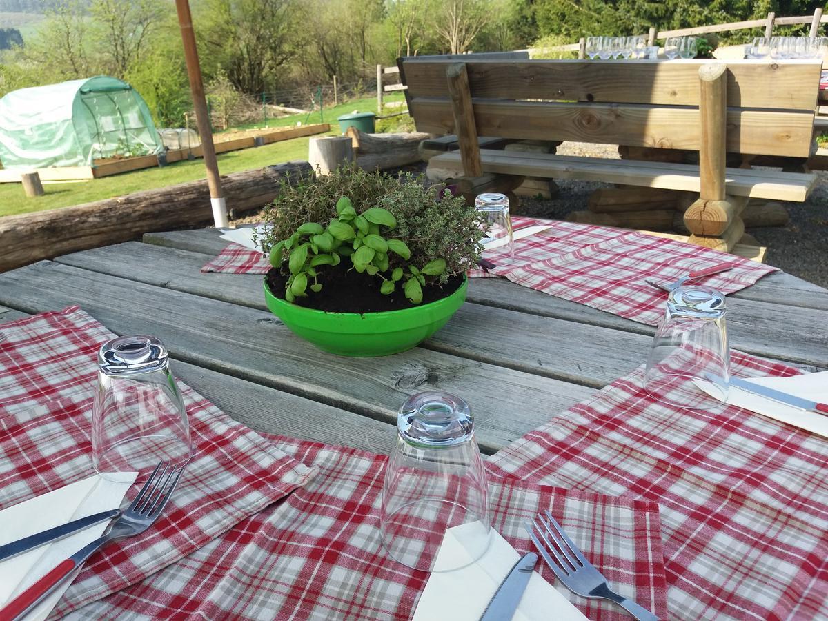 Auberge "La Fourchette Paysanne" Dochamps Esterno foto