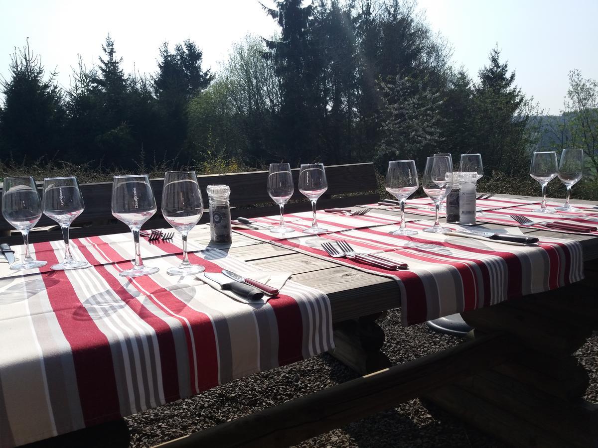 Auberge "La Fourchette Paysanne" Dochamps Esterno foto